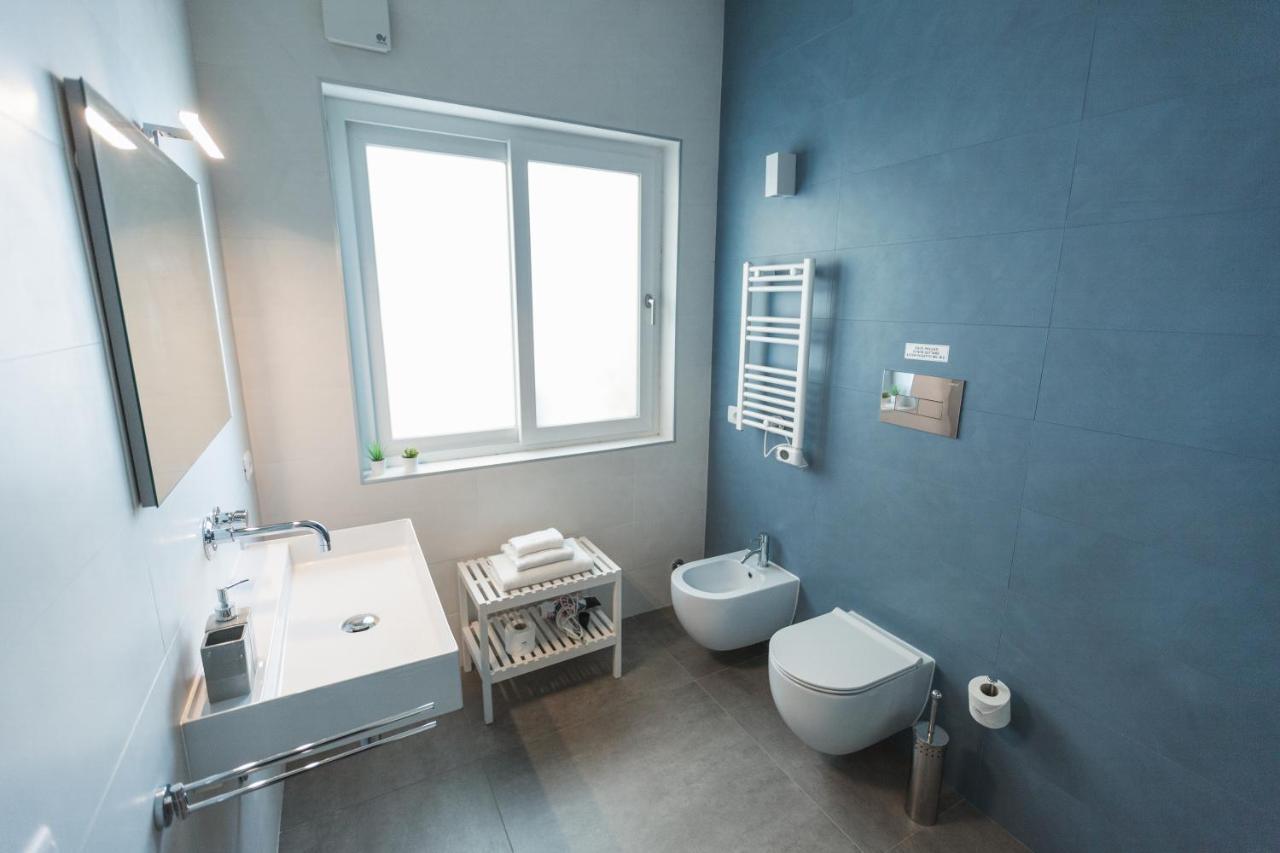 B&B A Due Passi Dal Mare Гела Экстерьер фото