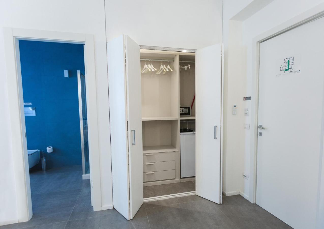 B&B A Due Passi Dal Mare Гела Экстерьер фото
