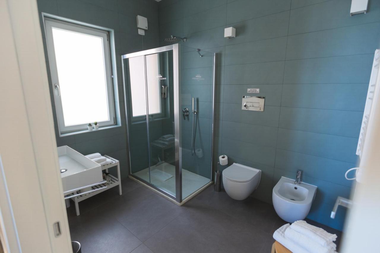 B&B A Due Passi Dal Mare Гела Экстерьер фото